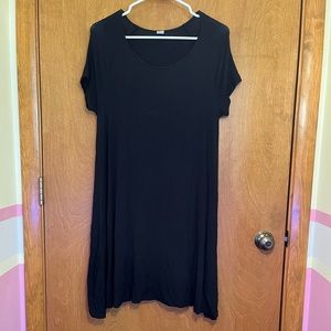 Short Sleeve Black T-Shirt Dress